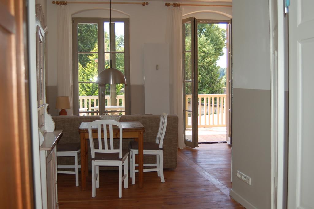 Schloss-Und Seeblick Apartment Rheinsberg Bagian luar foto